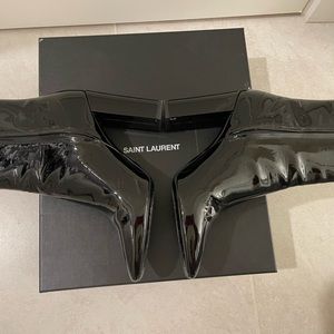 OPEN TO REASONABLE OFFERS ✨Saint Laurent Lou 95 Patent Leather Bootie